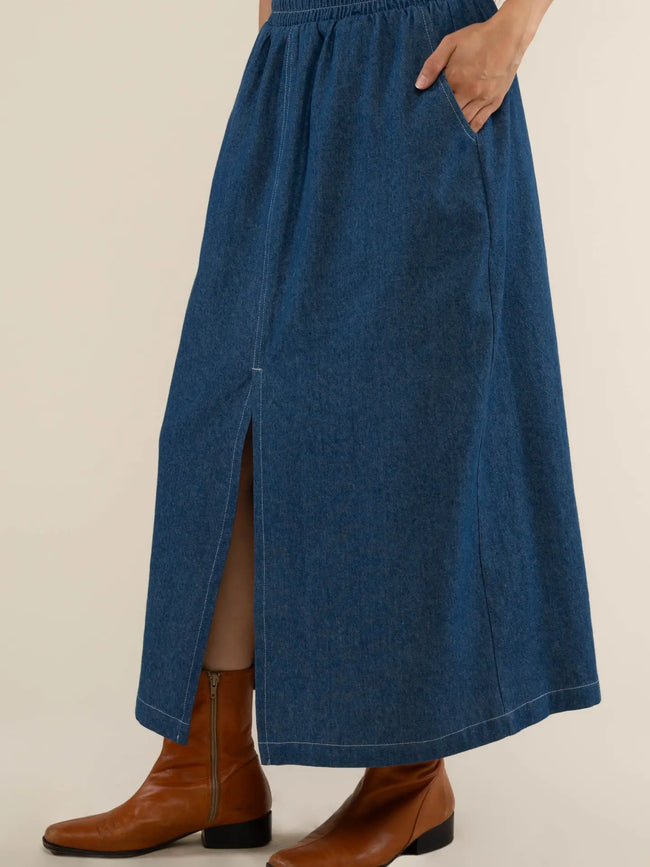 Laney Skirt in Medium Wash