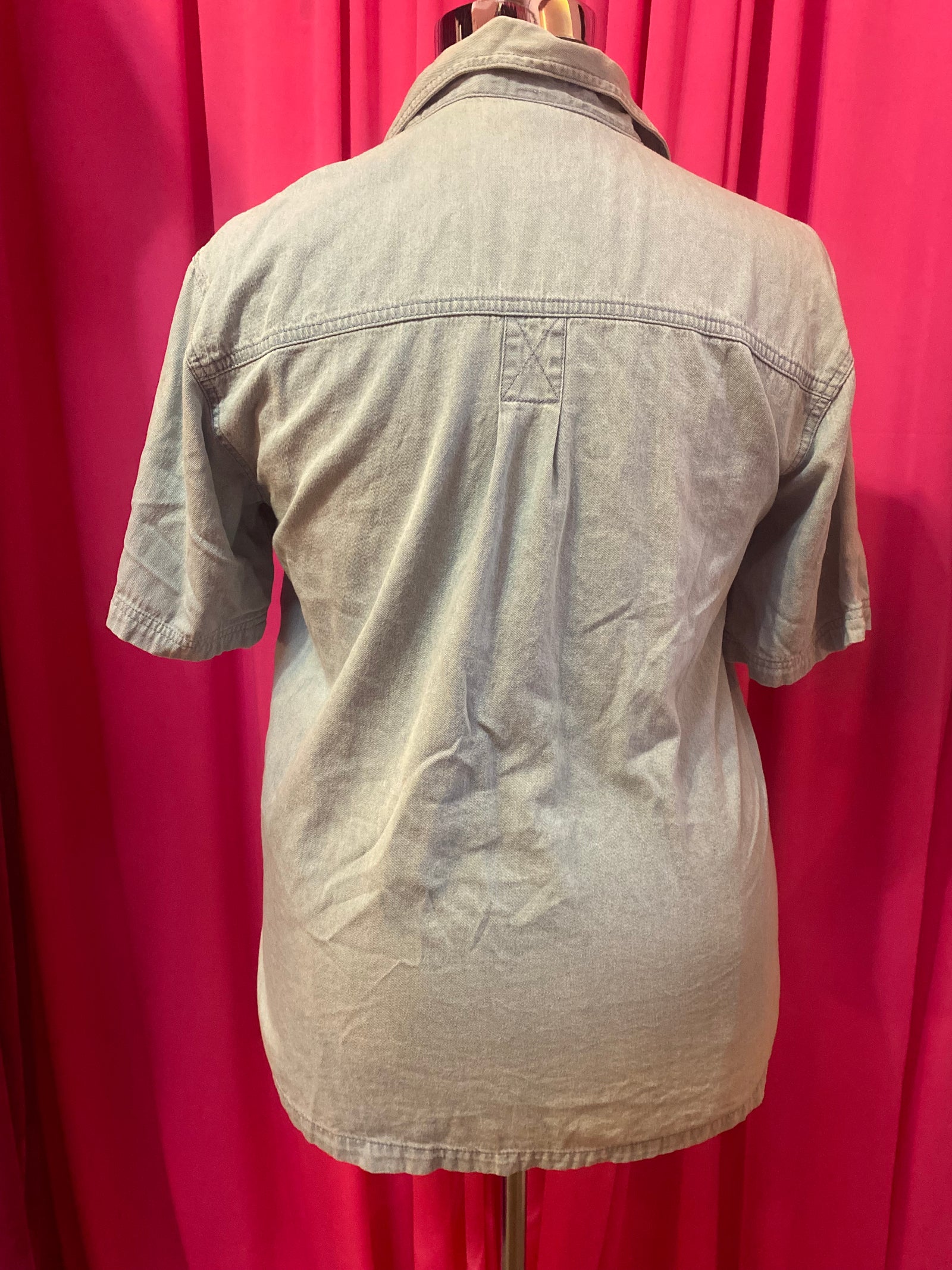 Embroidered Lightwash Button-up - 1X