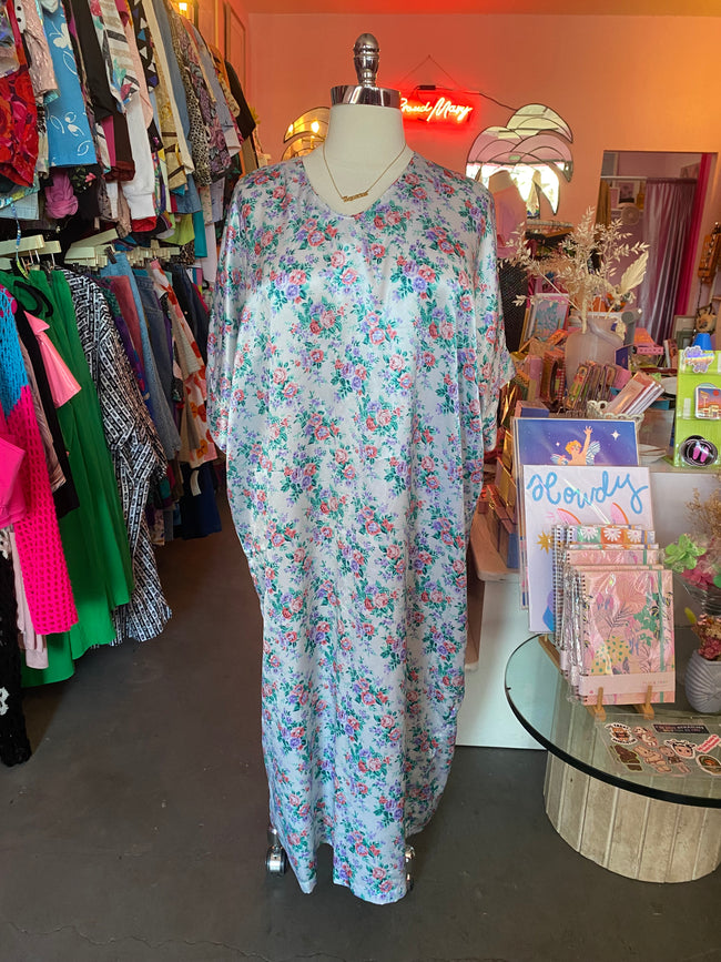 90's Vintage Nordstrom Caftan Nightie - Fits up to 1X/2X