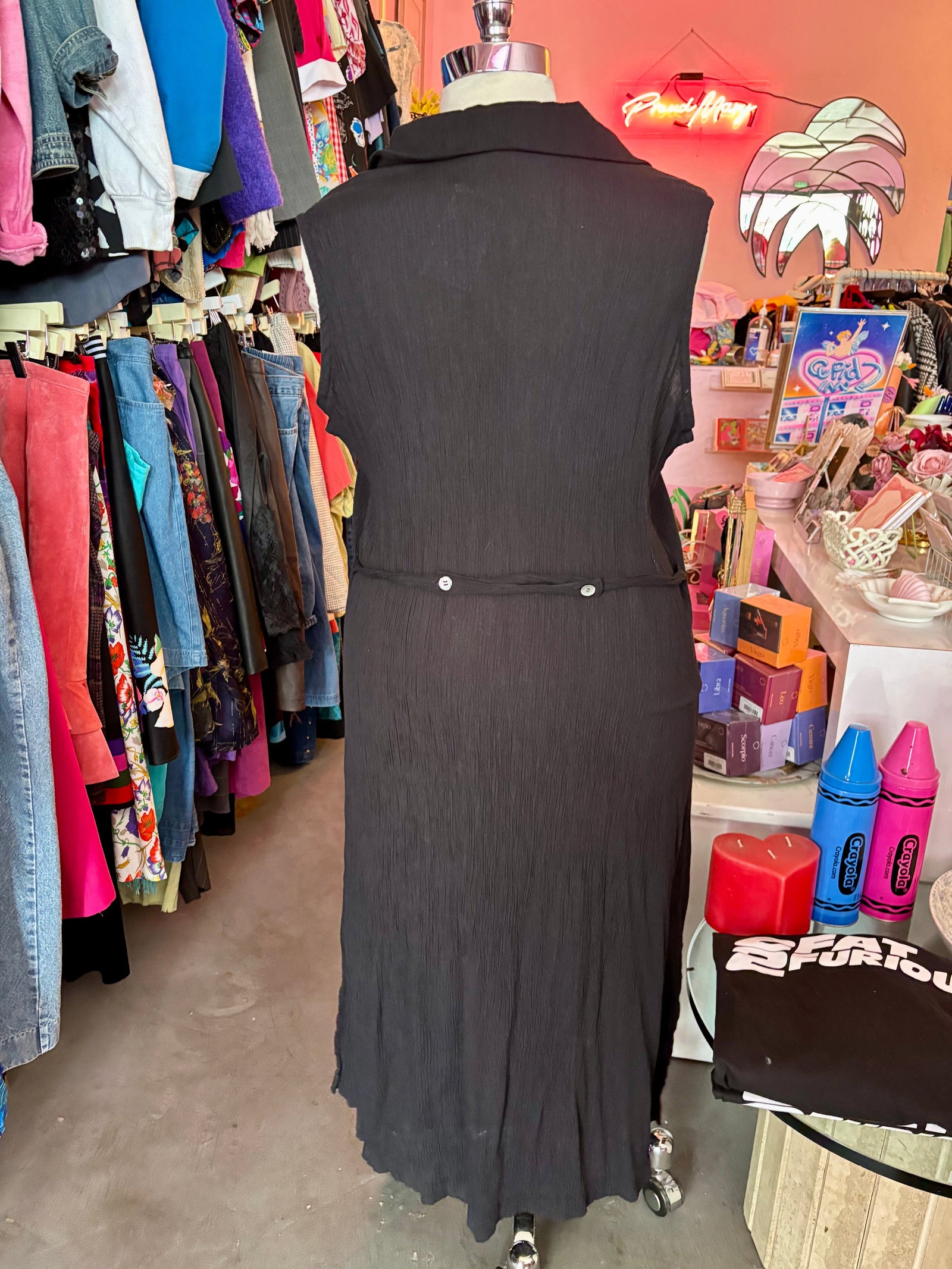 Black Collared Crinkle Maxi Dress - 18/20