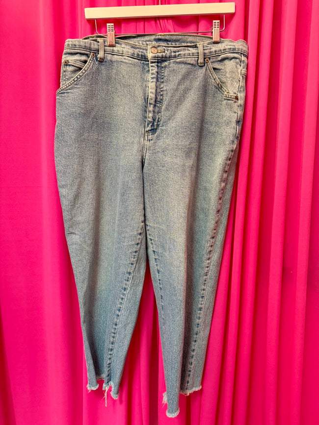 Straight Leg Lightwash Jeans with Raw Hem - Size 18W 2X