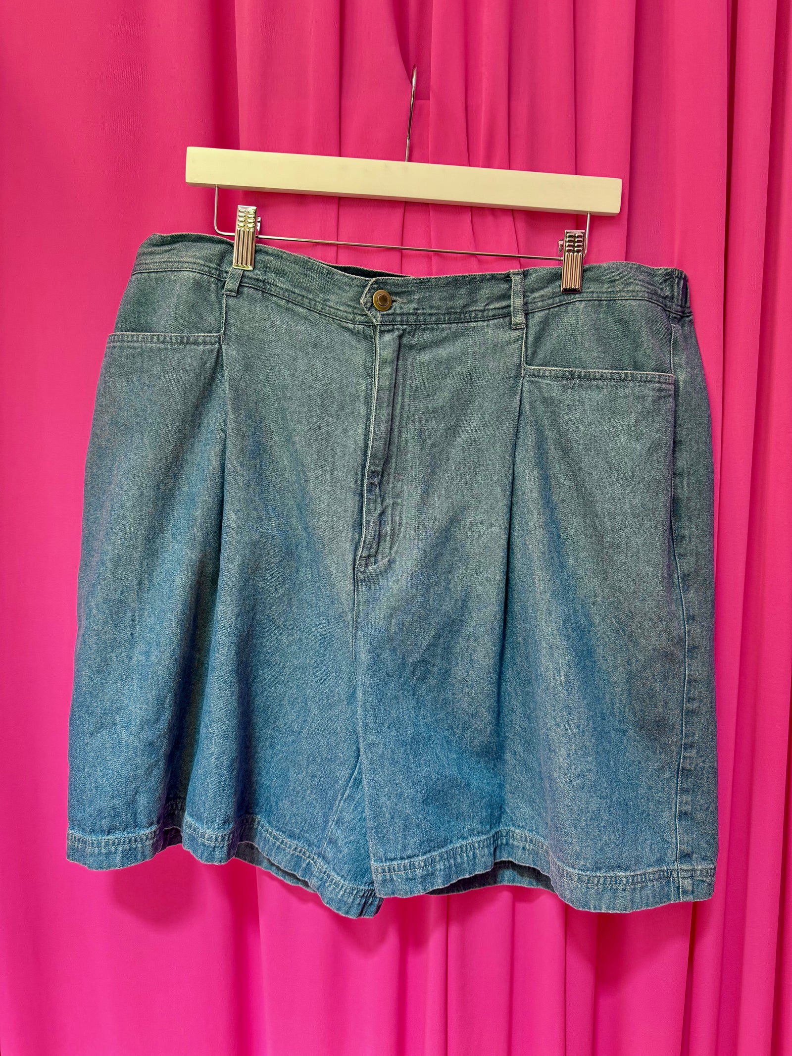 90s High Rise Pleated Denim Shorts