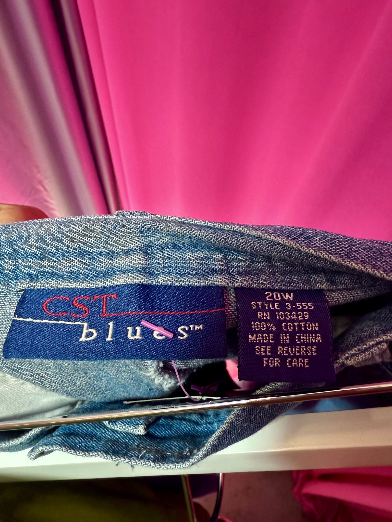 90s High Rise Pleated Denim Shorts