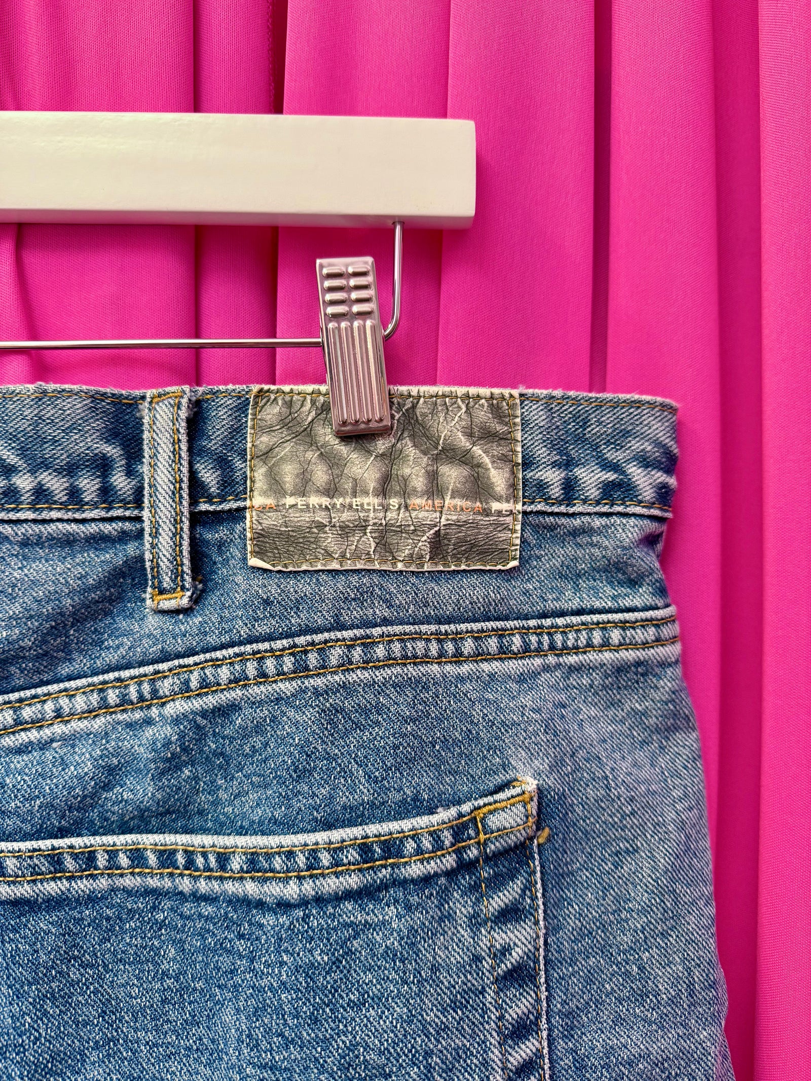 Y2K Raw Hem Cut Off Denim Shorts - 42" Waist