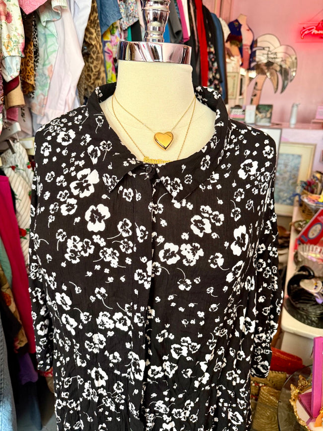 Moody Pansies Collared Dress - Size 36W 6X