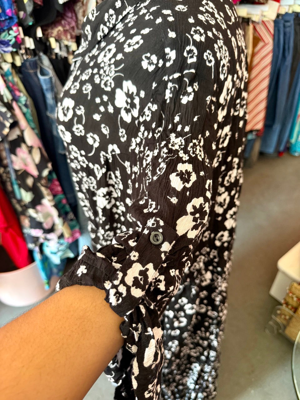 Moody Pansies Collared Dress - Size 36W 6X