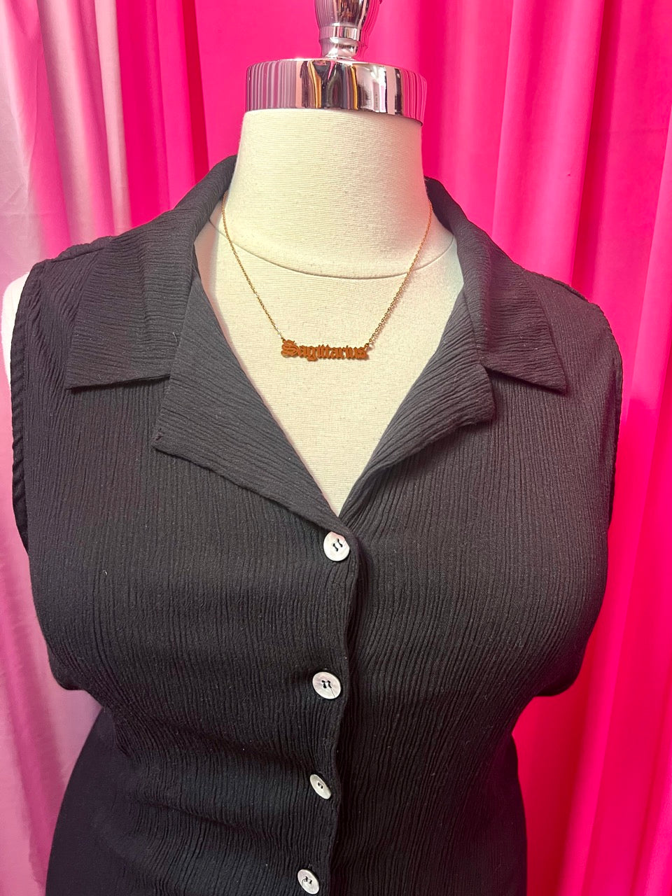 Black Collared Crinkle Maxi Dress - 18/20