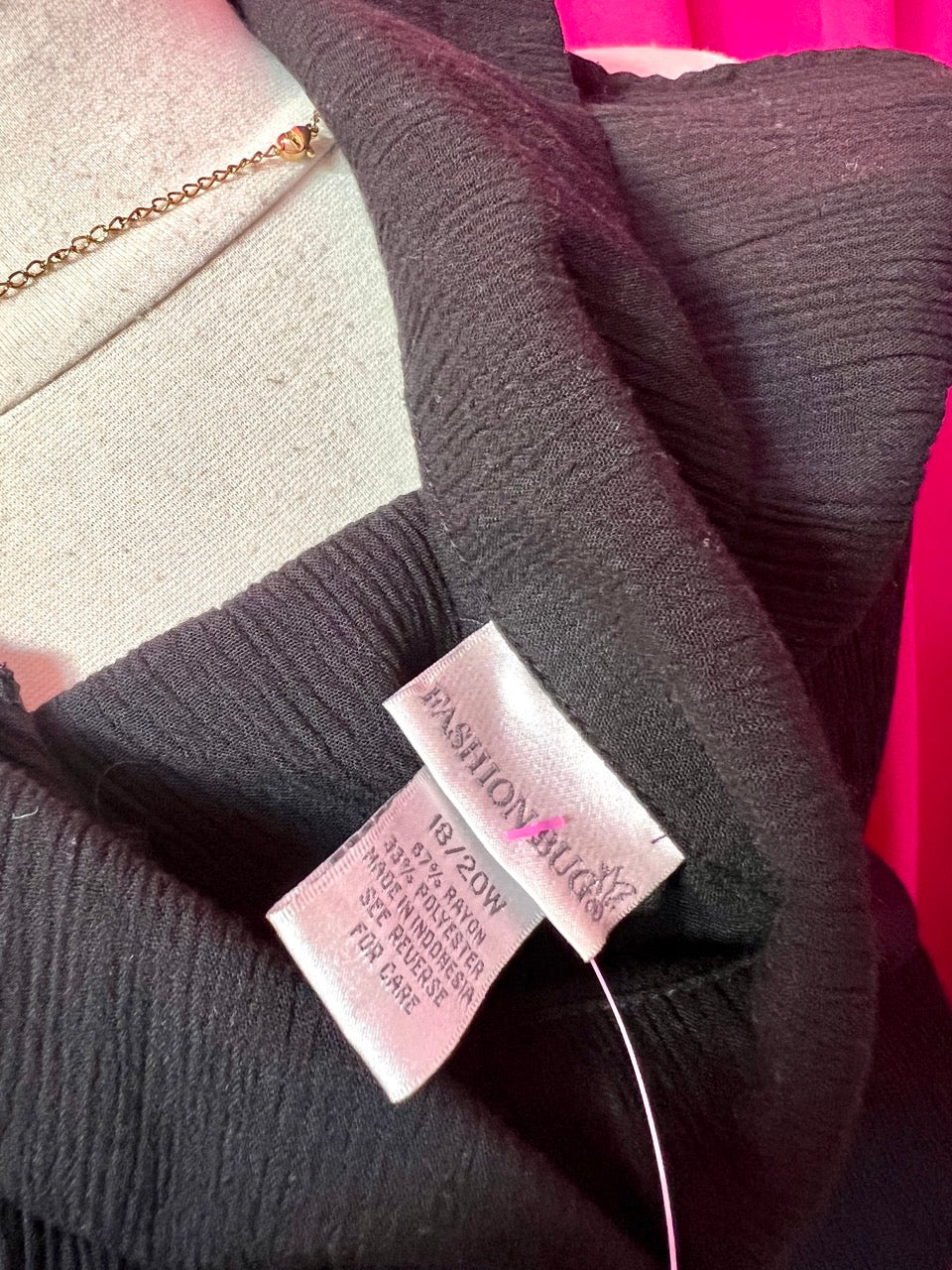 Black Collared Crinkle Maxi Dress - 18/20