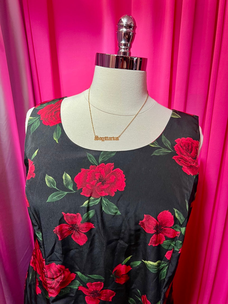 90s Romantic Rose Shift Dress
