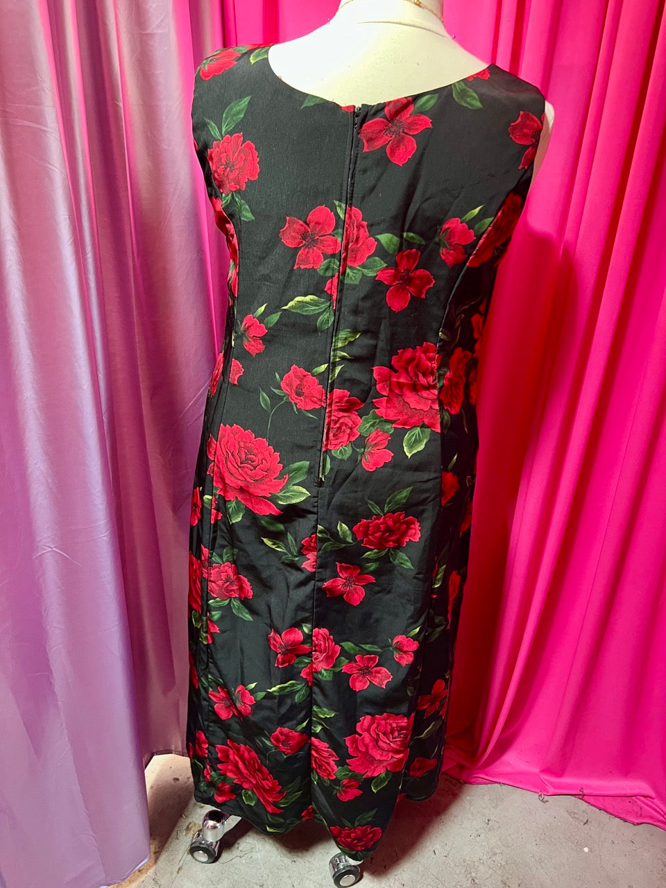 90s Romantic Rose Shift Dress