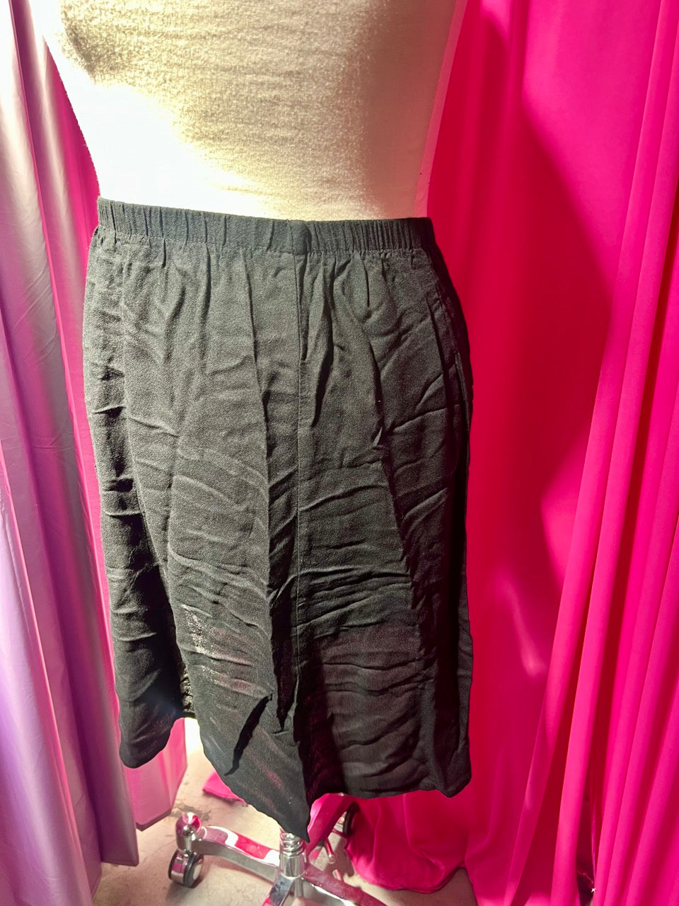 80s Black Staple Flippy Skirt