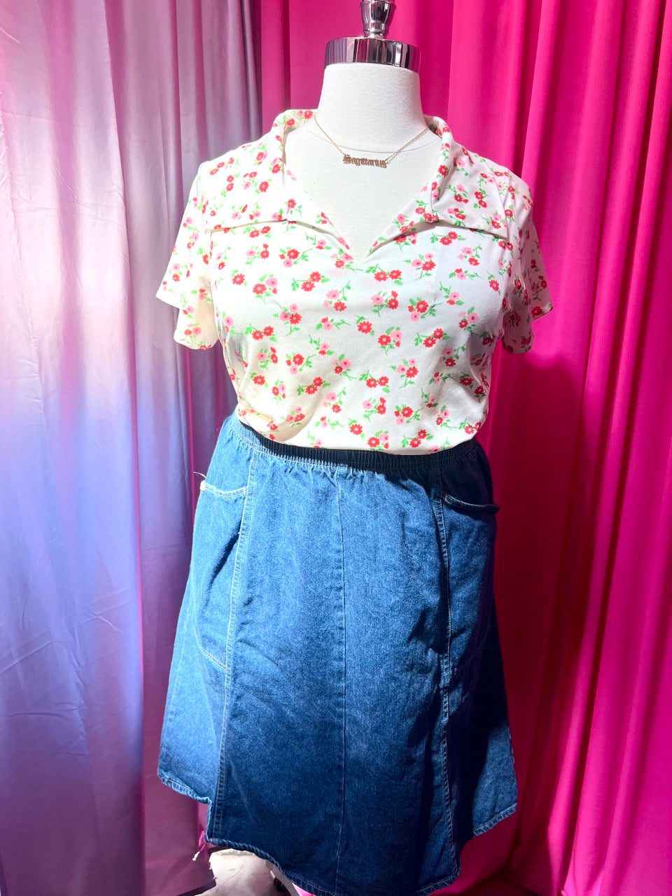 80s Sweetheart Ditzy Floral Collared Blouse