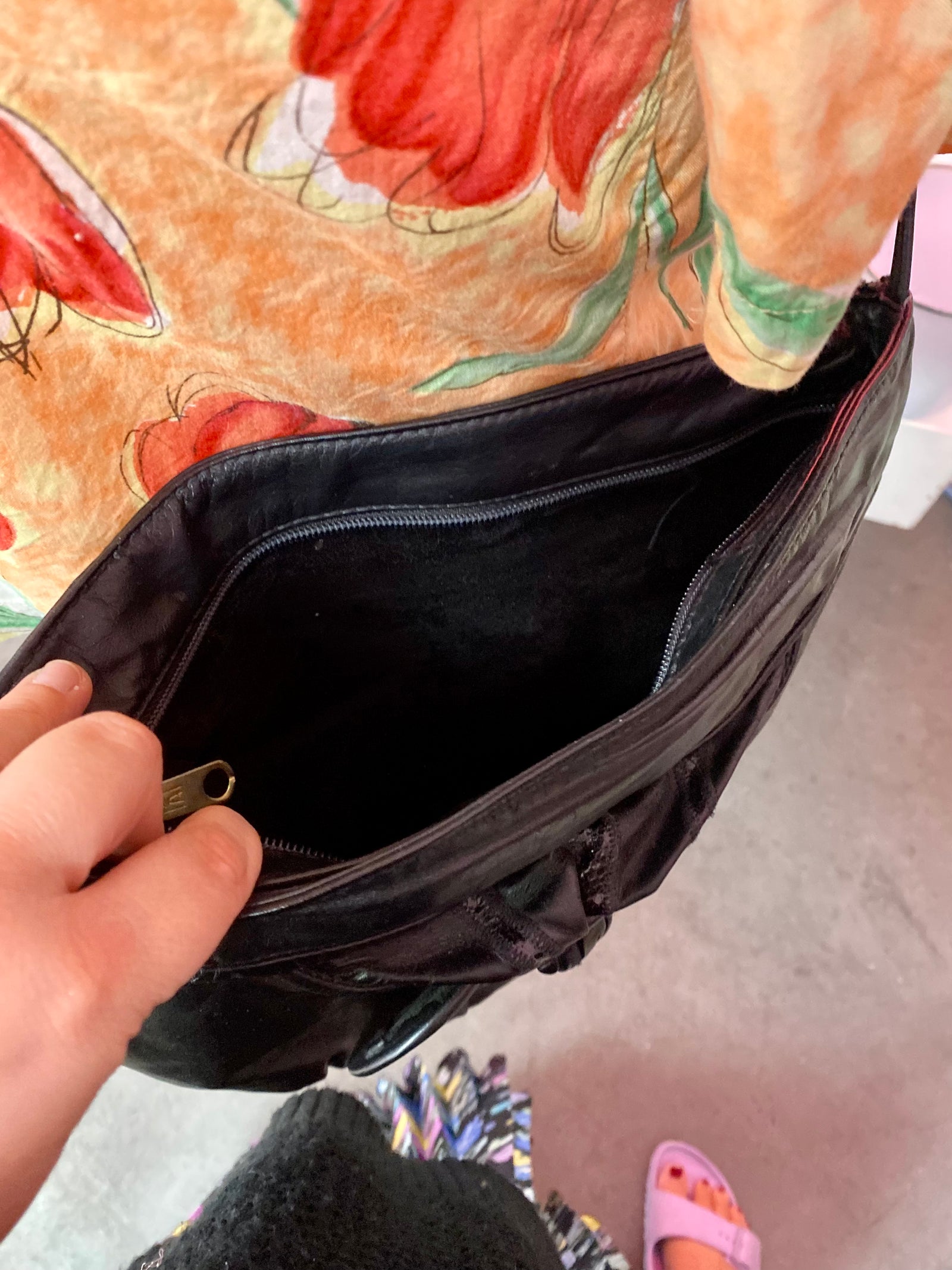 90’s Black Leather Crossbody Bag