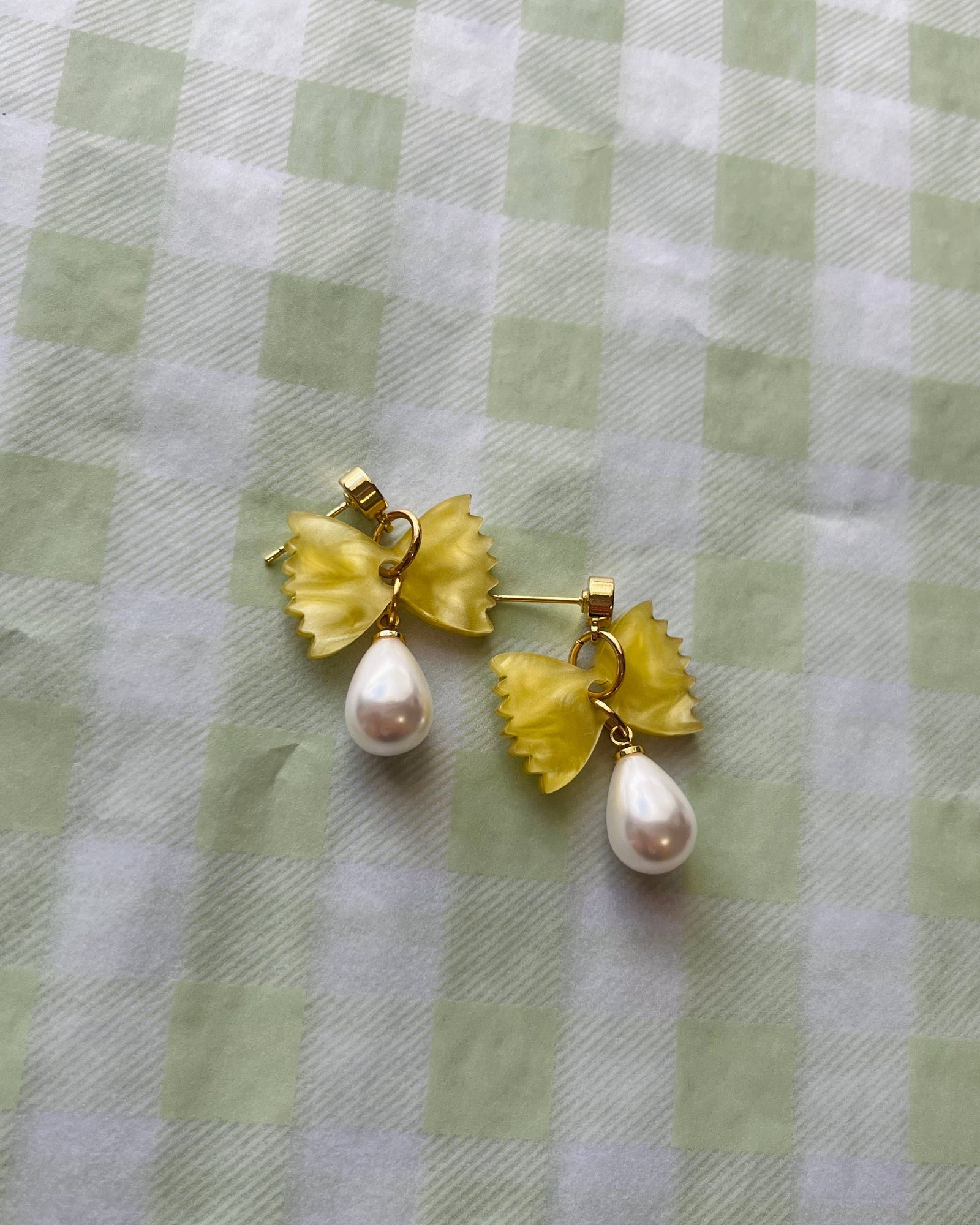 Bowtie Pasta Pearl Food Jewelry Earrings