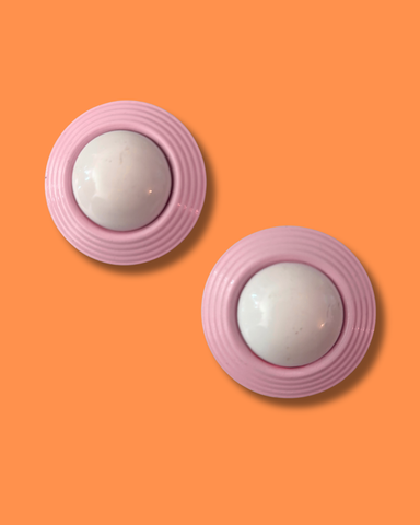 1960's Metal Daisy Earrings