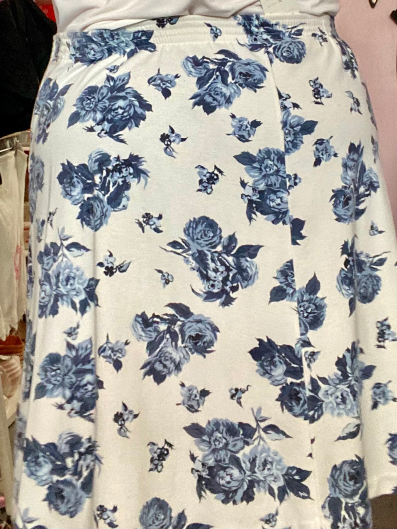 2000s Blue Rose Skirt - 4X/5X