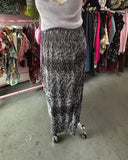 90s Black & White Crinkle Stretch Midi Skirt - 1X