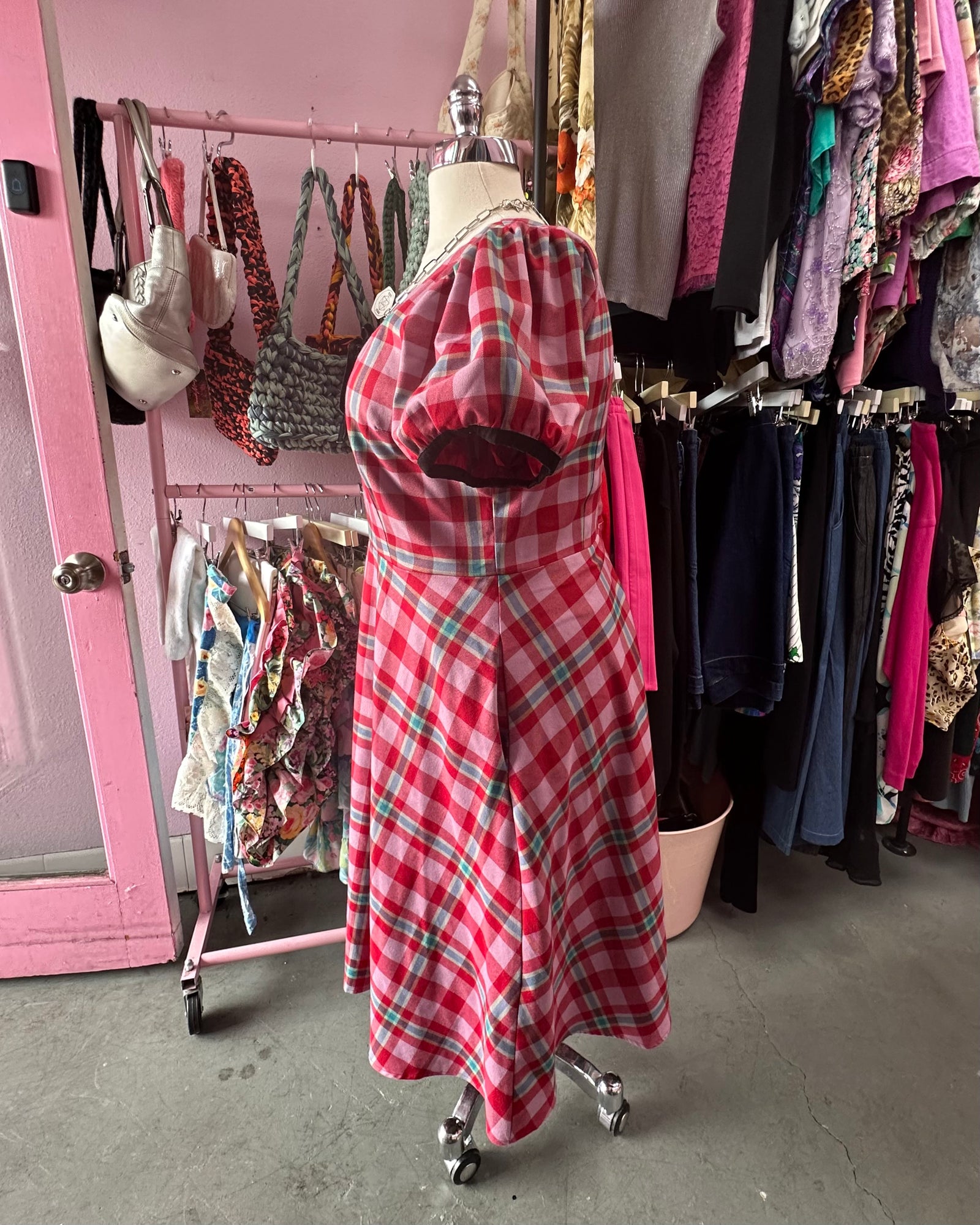 2000s Plaid Lover's Puff Sleeve Dress - 4X (fits like a 2X)