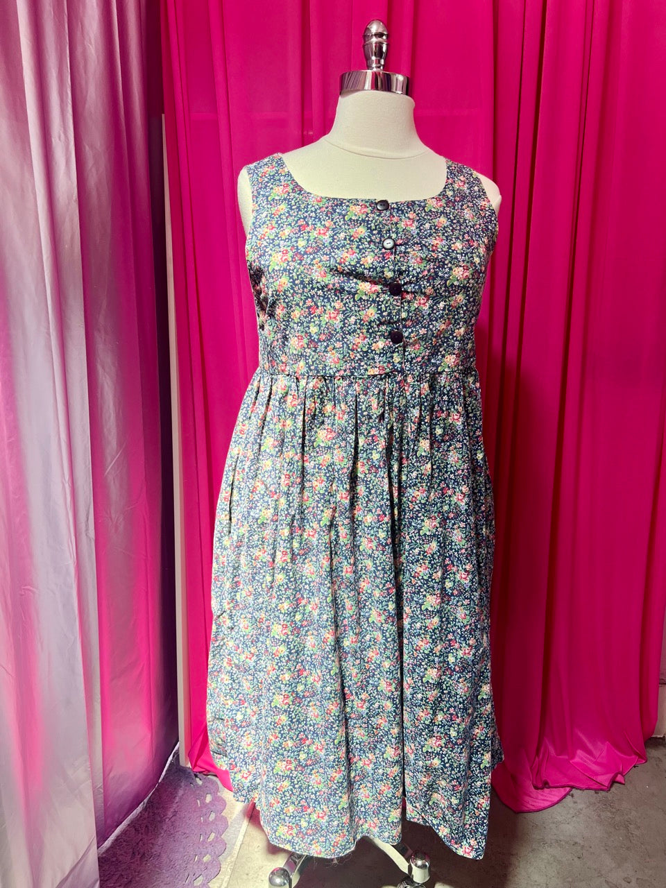 90s Floral Bouquet Cotton Maxi Dress