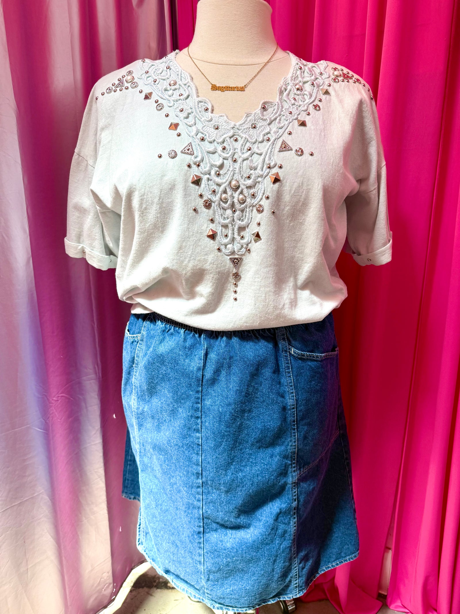 Y2K does 90s Studs and Lace Embellished T-shirt