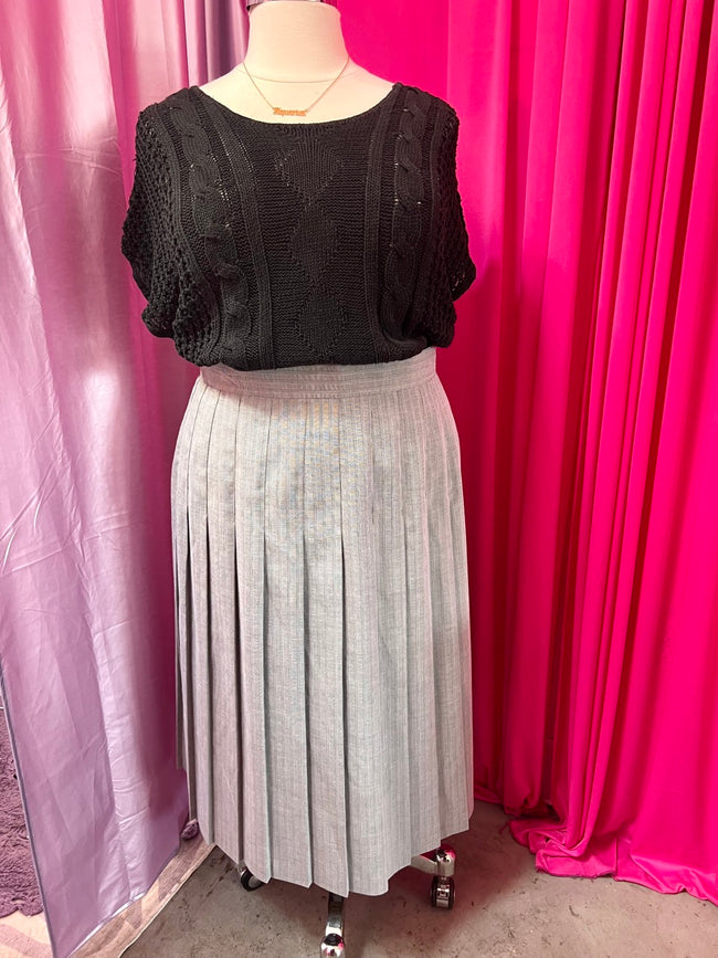 80s Pleated Skirt - Fits like an 18/20