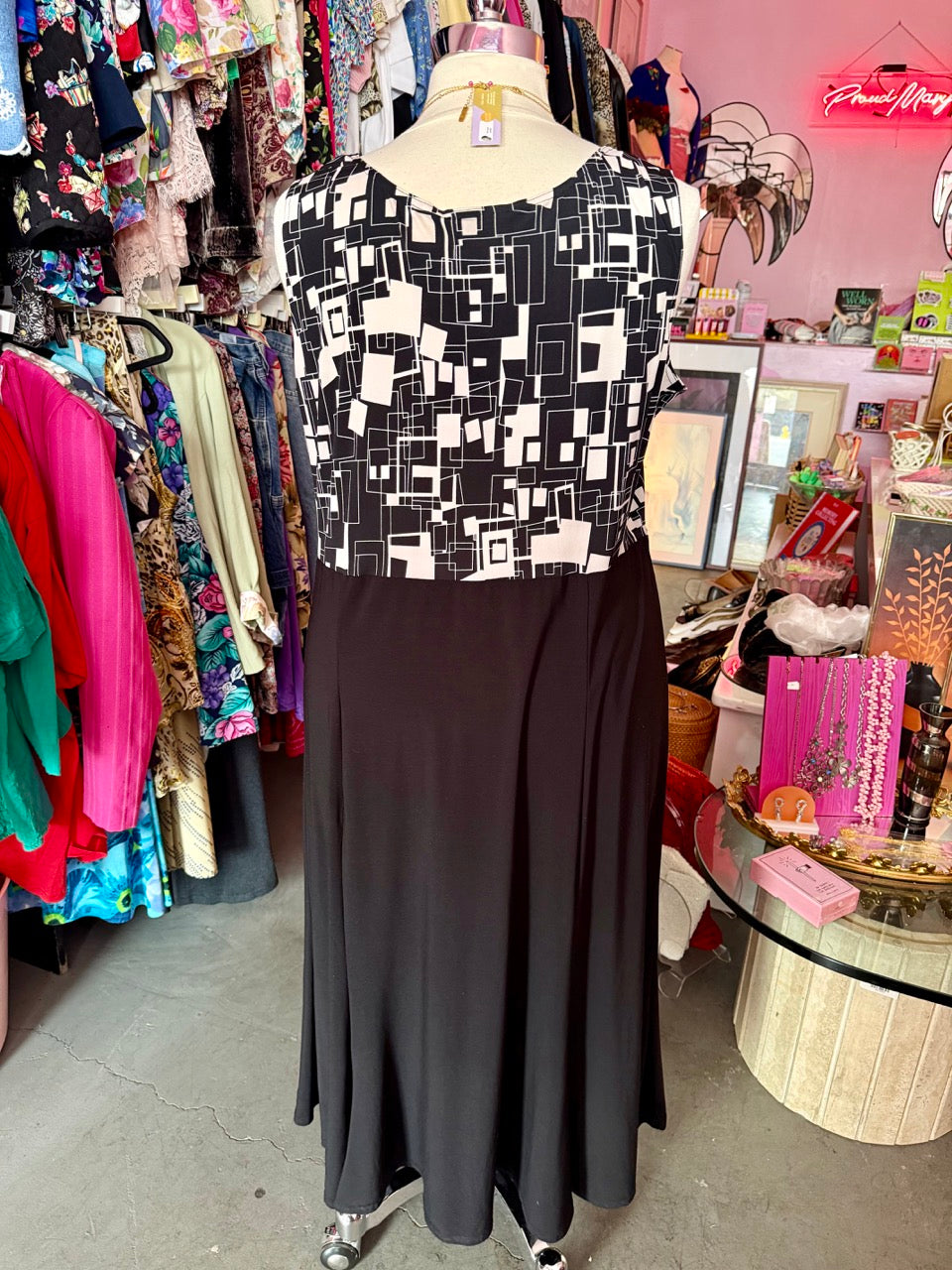 90s Geometric Midi Dress