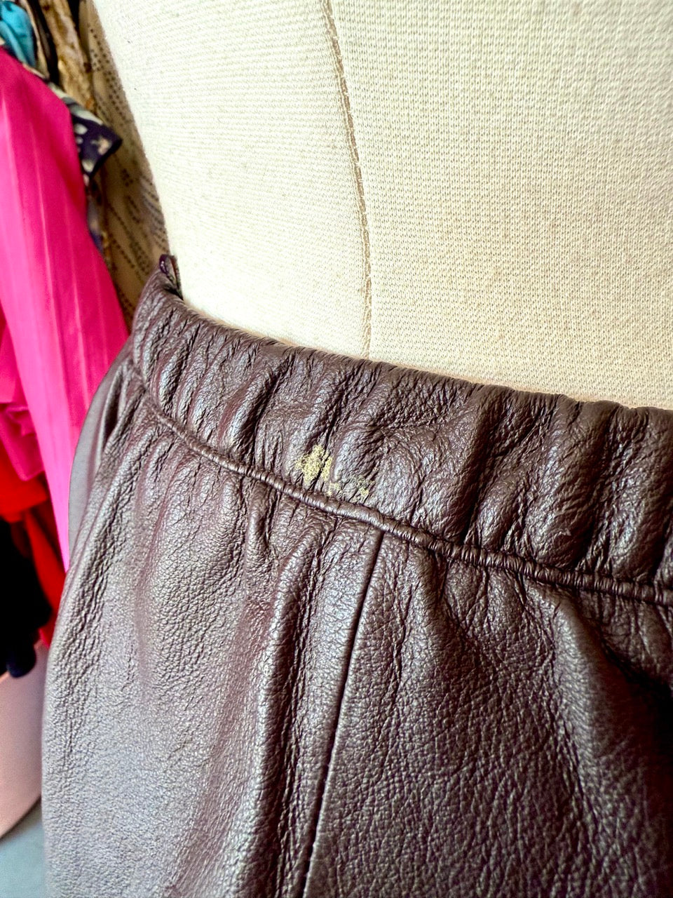 Brown Leather Skirt with Suede Details - 20/22
