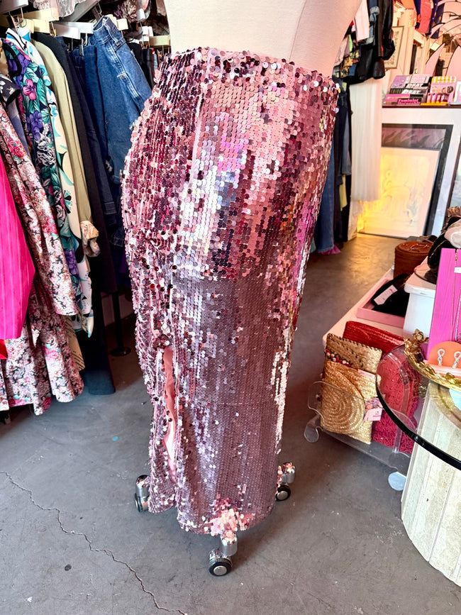 NWT Blushing Beauty Sequin Midi Skirt - Size 26