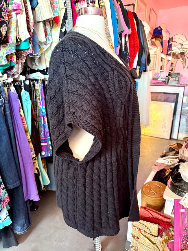Avenue Snap Front Short Sleeve Knit Sweater - Size 26/28