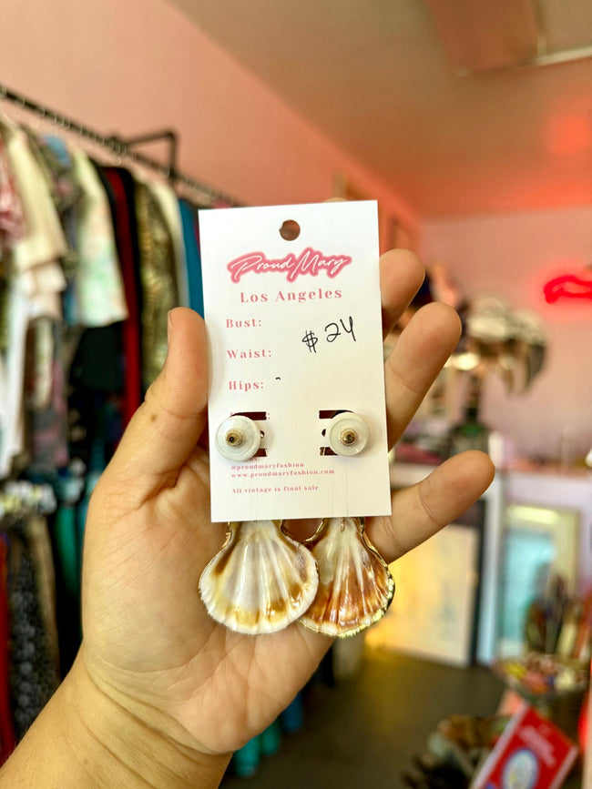 She Sells Gold Seashells Dangle Earrings