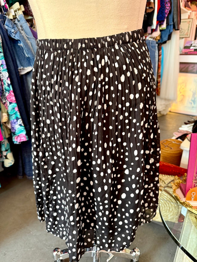 2000s Polka Dots and Pleats Skirt - Size 18-22