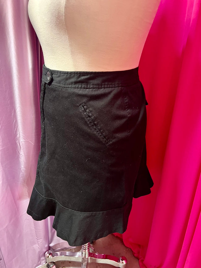 Y2K Black Ribbed Ruffle Skirt