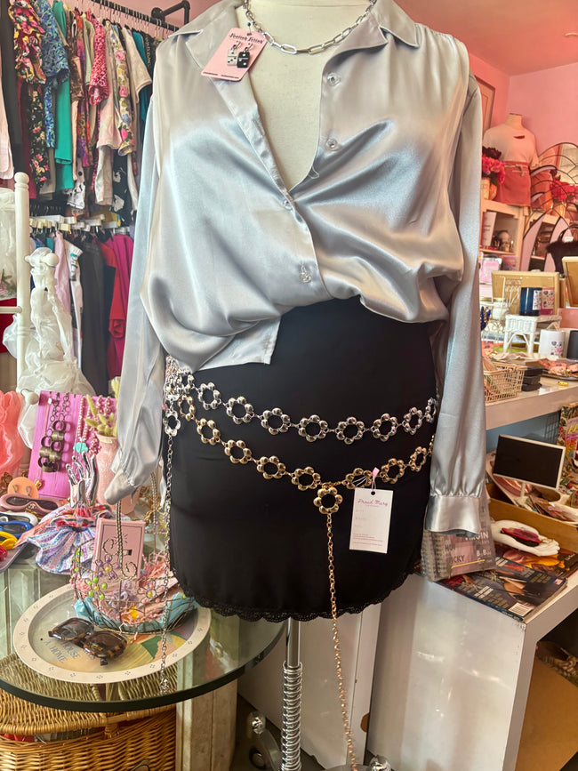 Daisy Chain Belt - Fits 1X - 6X (available in gold or silver)