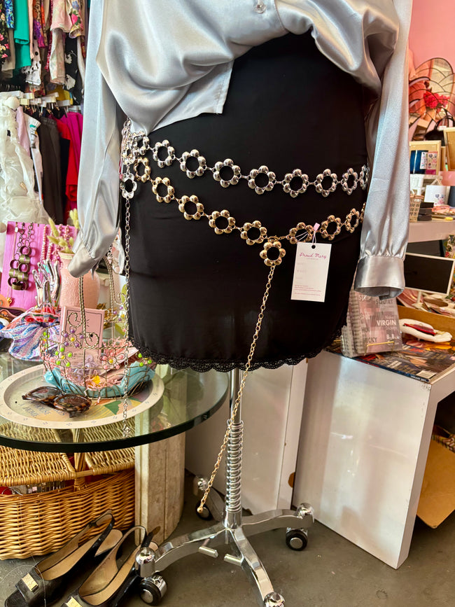 Daisy Chain Belt - Fits 1X - 6X (available in gold or silver)