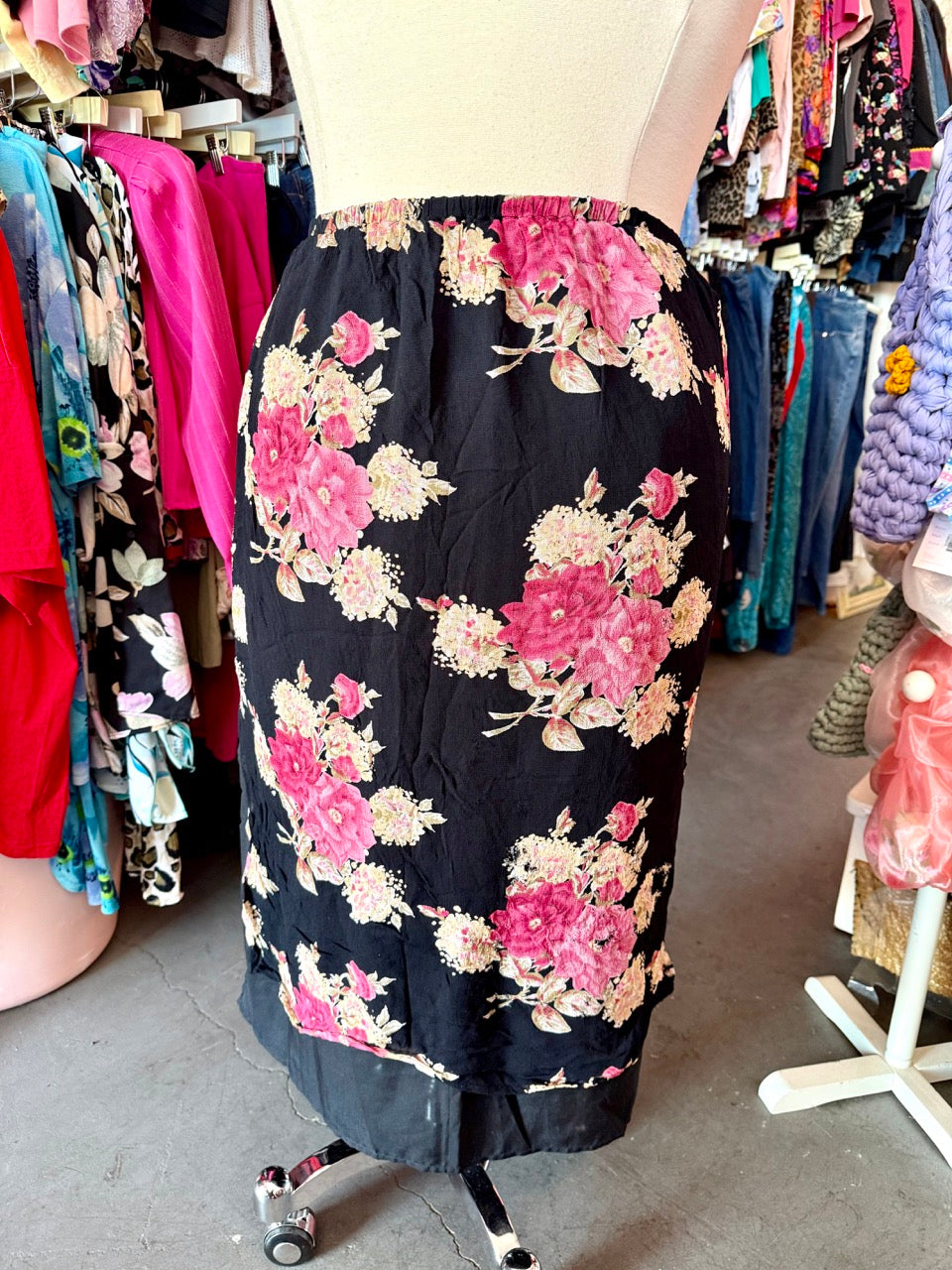 00s A Bouquet for You Skirt - Size 1X-3X