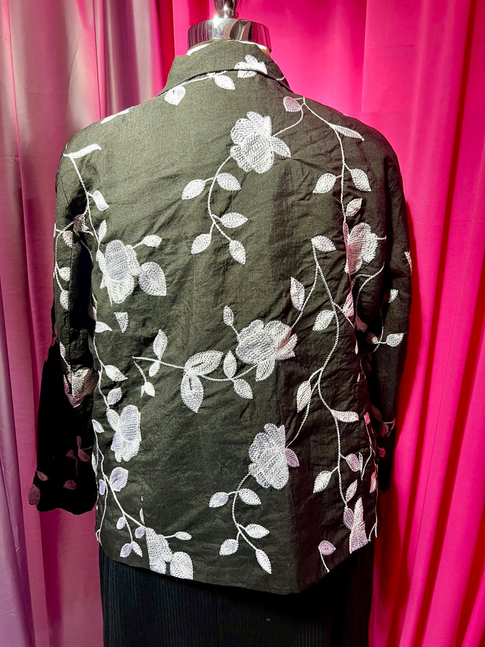 Black and White Floral Embroidered Blazer