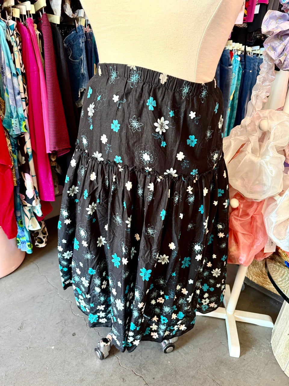 90s Blue Floral Tiered Skirt - Size 2X-4X