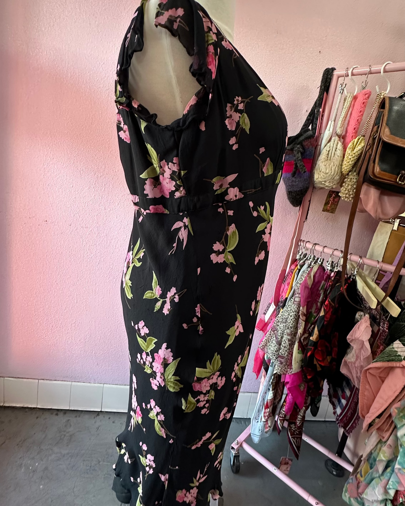 90's Leading Lady RomCom Floral Dress